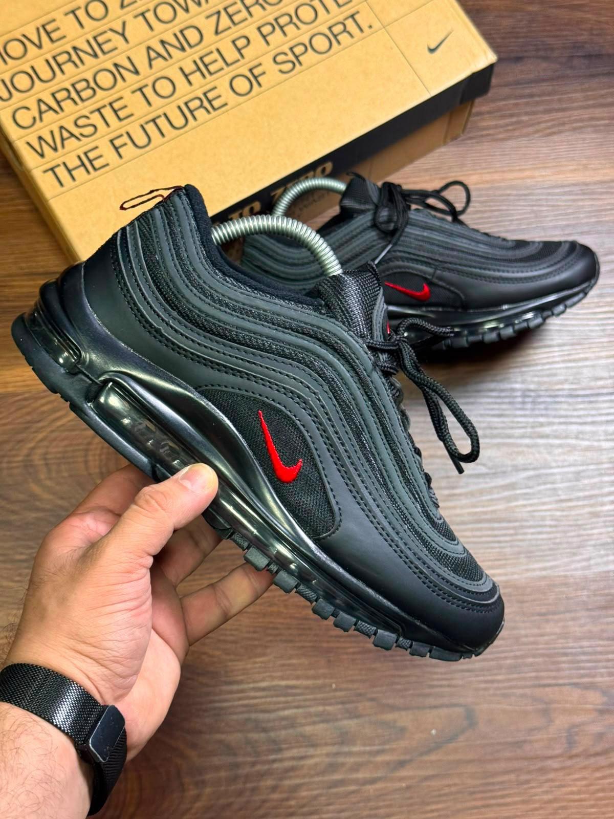 NIKE 2000