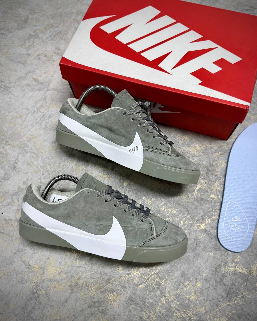 NIKE BLAZER