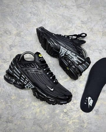 NIKE TN PLUS